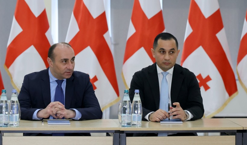 სახელმწიფო უსაფრთხოების სამსახურის უფროსი გეკა გელაძე, პირველ მოადგილე ლაშა მაღრაძესთან ერთად, სახელმწიფო უსაფრთხოების აკადემიის ხელმძღვანელ პირებს შეხვდა.